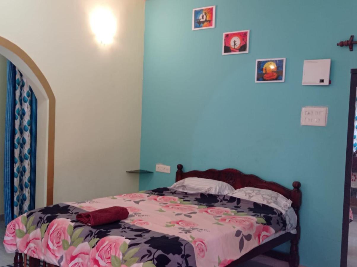 Jerone'S Home Stay Majorda Exteriör bild